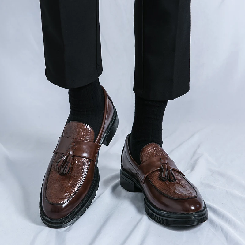 メンズシューズ革メンズファッション春タッセルローファーホット - Mens Grooming On Sale のレビューと価格